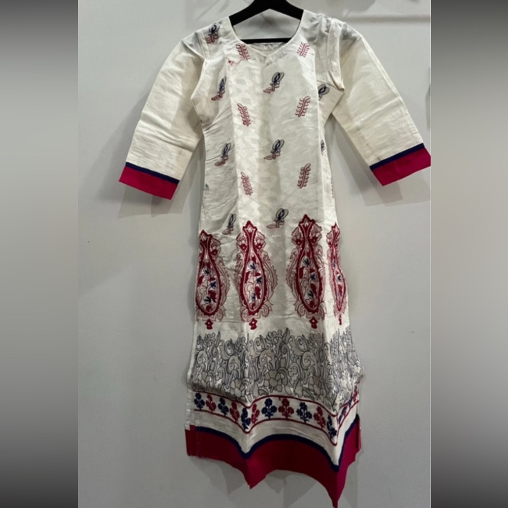 White and Red Patterned Kurta Size 36